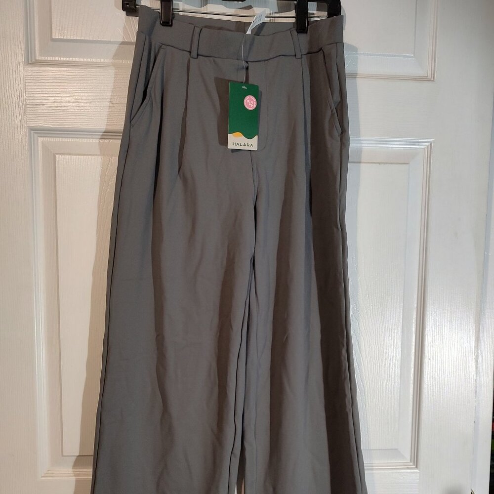 Halara High Waisted Plicated Side Pocket Straight Leg Work Pants Sz M